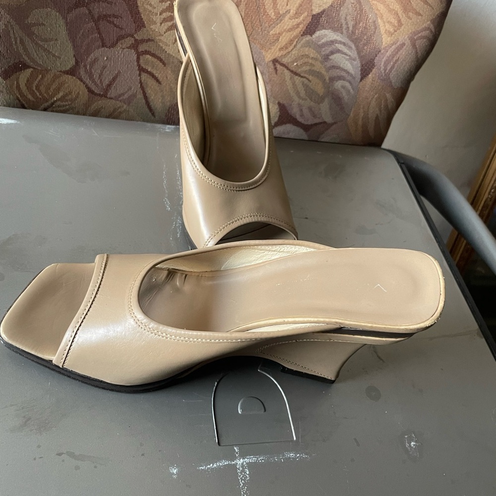 ⭐️Elegant Tan Women's Heels